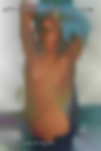 I am in Waukegan a laid back late 40s bbw.