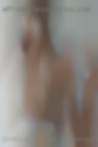 Looking Berkeley, CA swingers horny for bi dudes or couples chill.